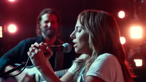 Lady Gaga y Bradley Cooper en 'Ha nacido una estrella' Lady Gaga y Bradley Cooper en 'Ha nacido una estrella'