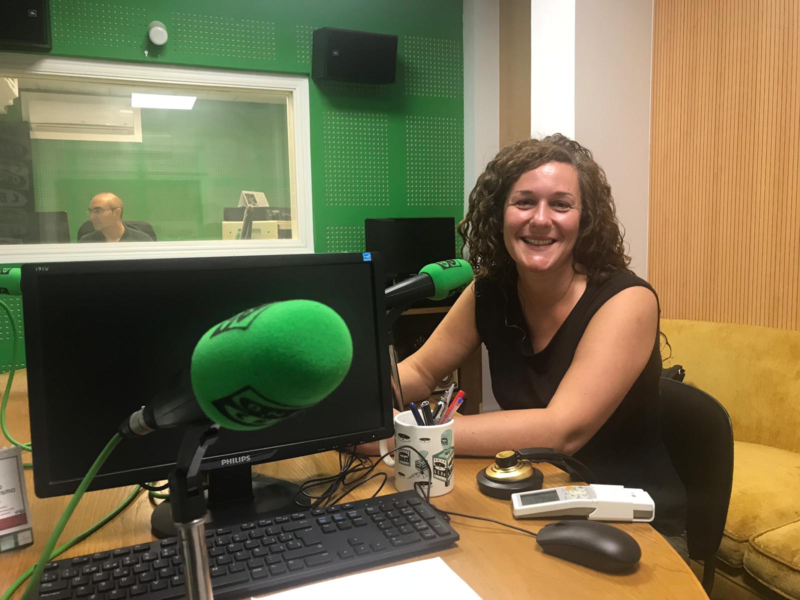 CAFÉ DE REDACCIÓN CON MONTSE VALENCIA CAFÉ DE REDACCIÓN CON MONTSE VALENCIA