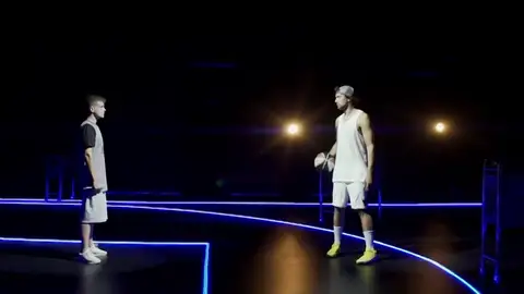 Sergio Llull vs Arkano: concurso de triples e improvisación en el reto definitivo Sergio Llull vs Arkano: concurso de triples e improvisación en el reto definitivo