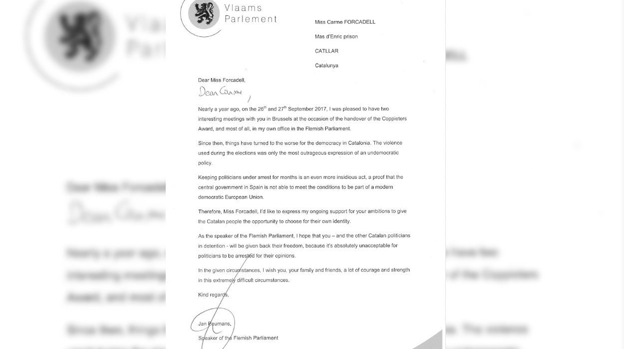 El presidente del Parlamento de Flandes envía una carta a Forcadell criticando la democracia española El presidente del Parlamento de Flandes envía una carta a Forcadell criticando la democracia española
