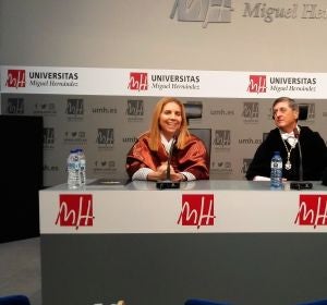 Nuria Oliver, junto al Rector de la UMH y el padrino de su investidura como Honoris Causa Nuria Oliver, junto al Rector de la UMH y el padrino de su investidura como Honoris Causa