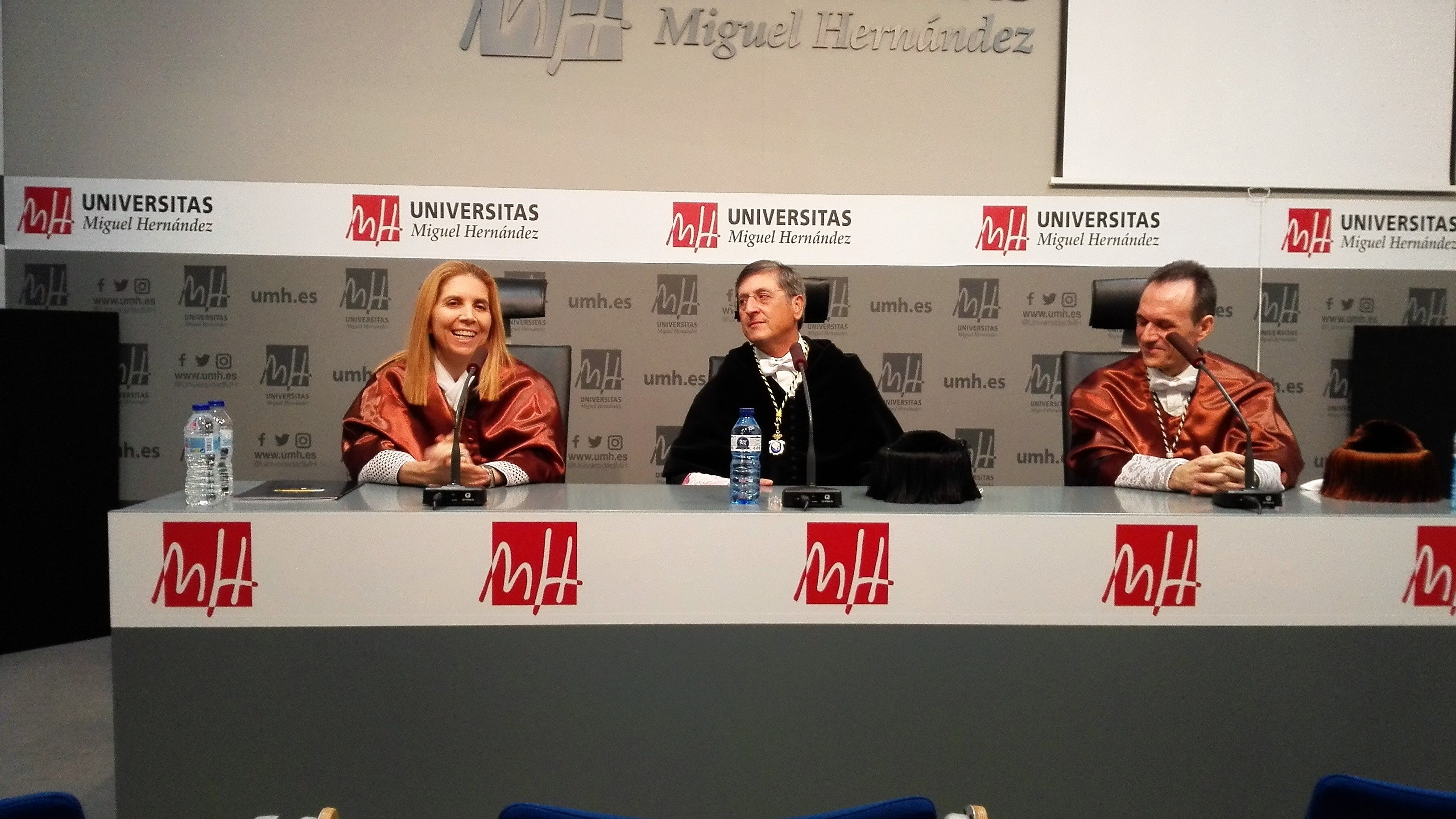 La UMH de Elche inviste Doctora Honoris Causa a Nuria Oliver La UMH de Elche inviste Doctora Honoris Causa a Nuria Oliver