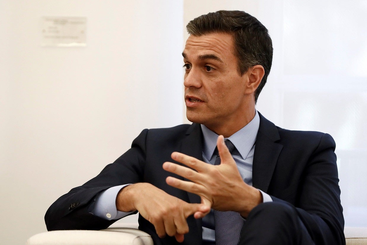 Pedro Sánchez recuerda papel del Parlament y reitera llamada a superar el conflicto Pedro Sánchez recuerda papel del Parlament y reitera llamada a superar el conflicto