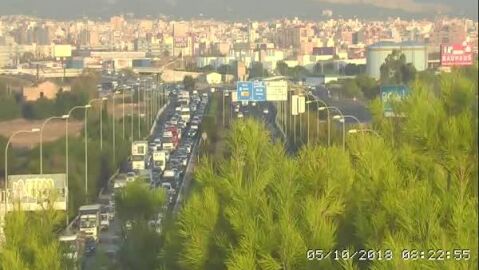 Im&aacute;genes de la retenci&oacute;n en la autopista de Inca