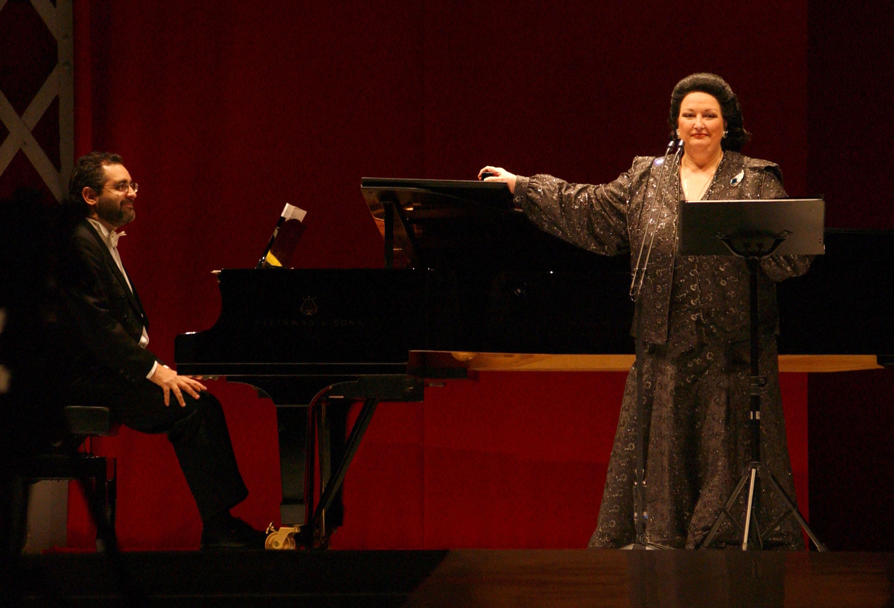 El Liceu, el Palau y el Auditori ensalzan la figura de Montserrat Caballé El Liceu, el Palau y el Auditori ensalzan la figura de Montserrat Caballé