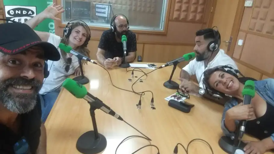 Miembros de Clapso Teatro en Onda Cero Las Palmas Miembros de Clapso Teatro en Onda Cero Las Palmas