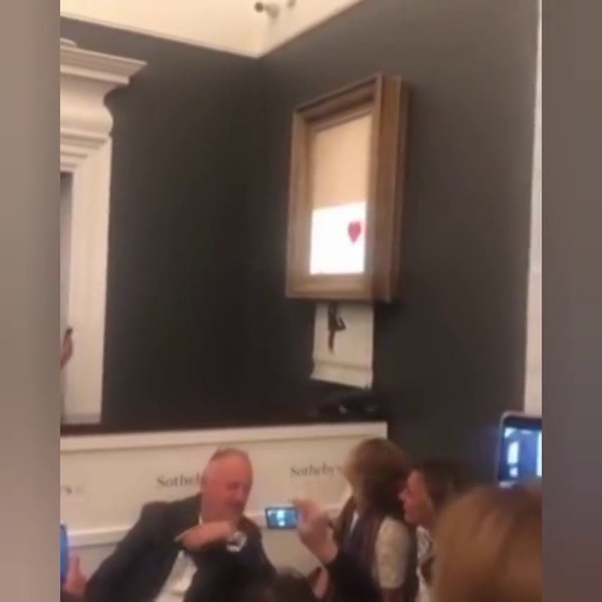 La historia de la subasta de la obra de Banksy "Girl With Red Ballon” La historia de la subasta de la obra de Banksy "Girl With Red Ballon”