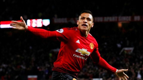 Alexis S&aacute;nchez celebra un gol