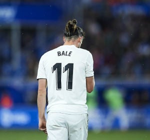 Bale, cabizbajo Bale, cabizbajo