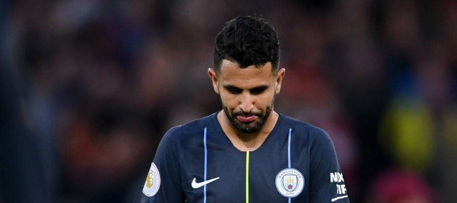 Ryad Mahrez, cabizbajo Ryad Mahrez, cabizbajo