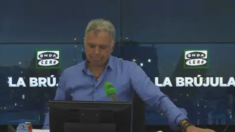 La Reflexión de Lucas: "Un anuncio, una despedida y un saludo con la música equivocada" La Reflexión de Lucas: "Un anuncio, una despedida y un saludo con la música equivocada"