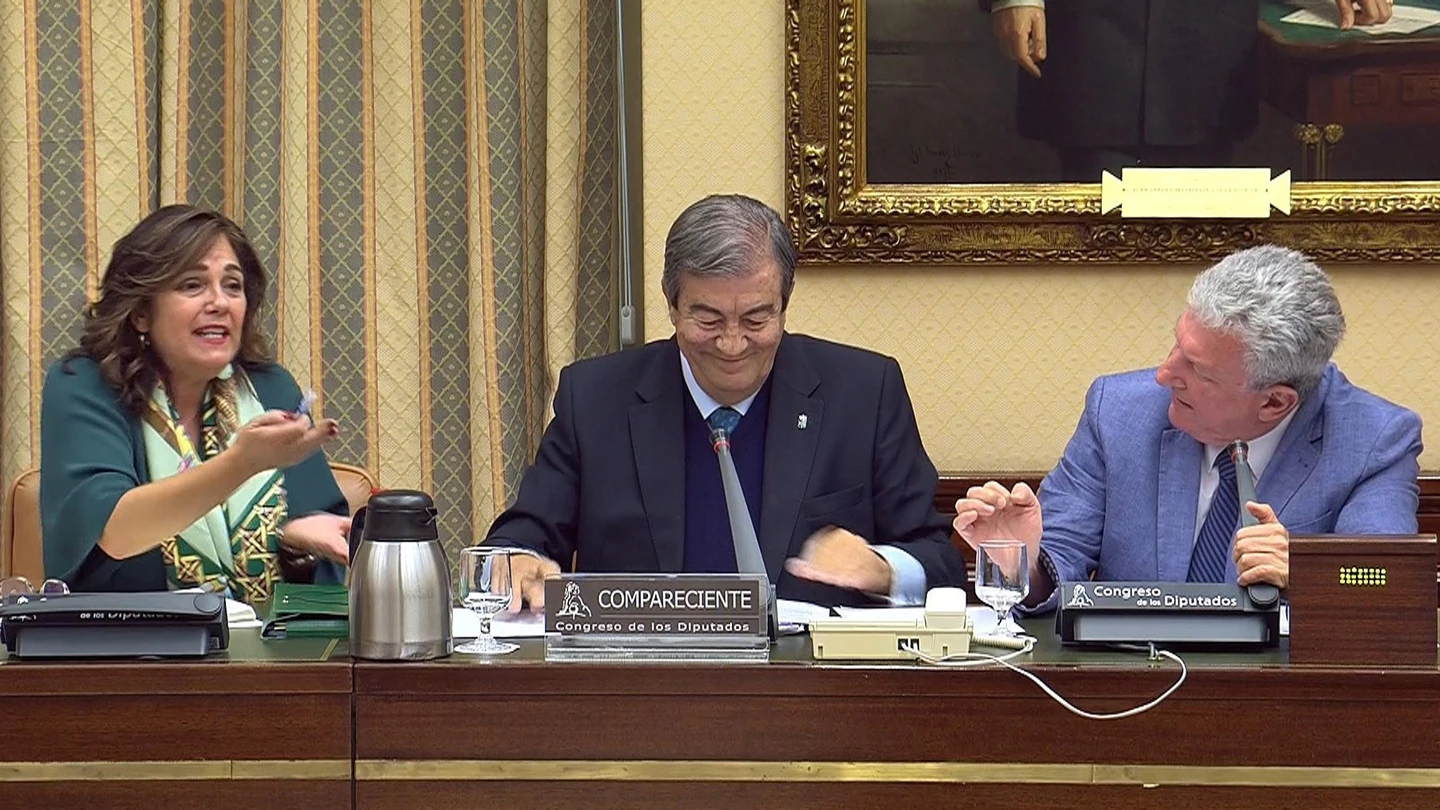 La diputada del PP Beatriz Escudero antes de abandonar la comisión La diputada del PP Beatriz Escudero antes de abandonar la comisión