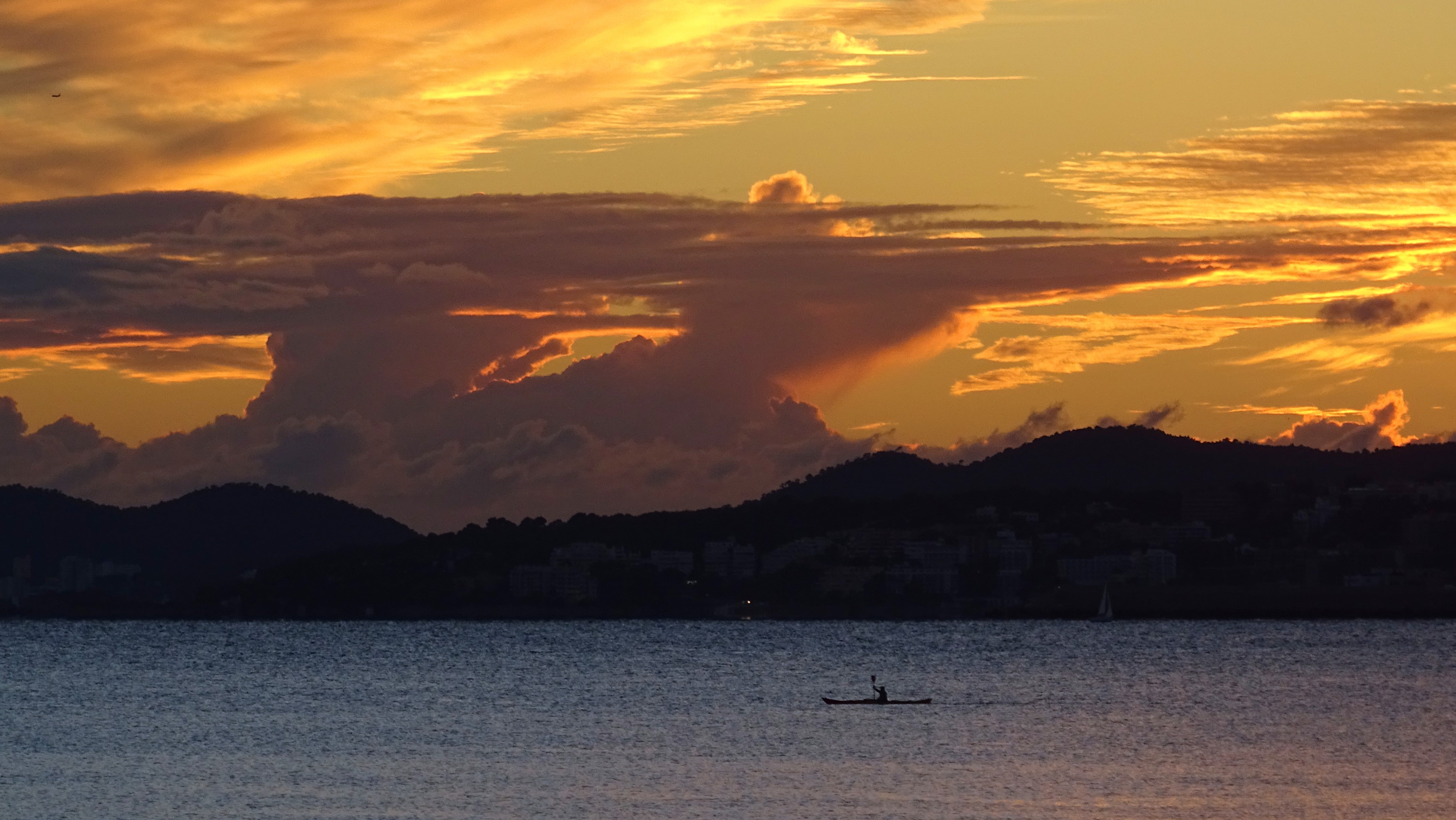 Nochebuena y Navidad, niebla y temperaturas suaves de hasta 19 grados Nochebuena y Navidad, niebla y temperaturas suaves de hasta 19 grados