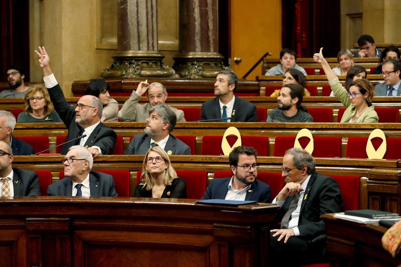 ERC ganaría las elecciones a Ciudadanos y JxCat caería a la cuarta posición, según una encuesta ERC ganaría las elecciones a Ciudadanos y JxCat caería a la cuarta posición, según una encuesta