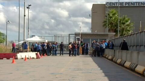 Los sindicatos de prisiones proponen una huelga "hist&oacute;rica" de seis d&iacute;as 