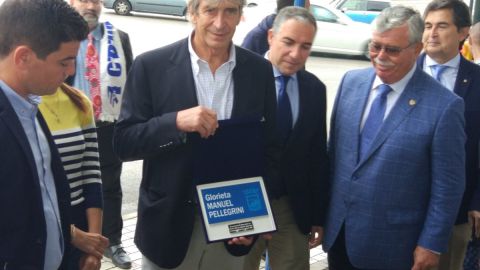 Glorieta al ex entrenador Manuel Pellegrini 