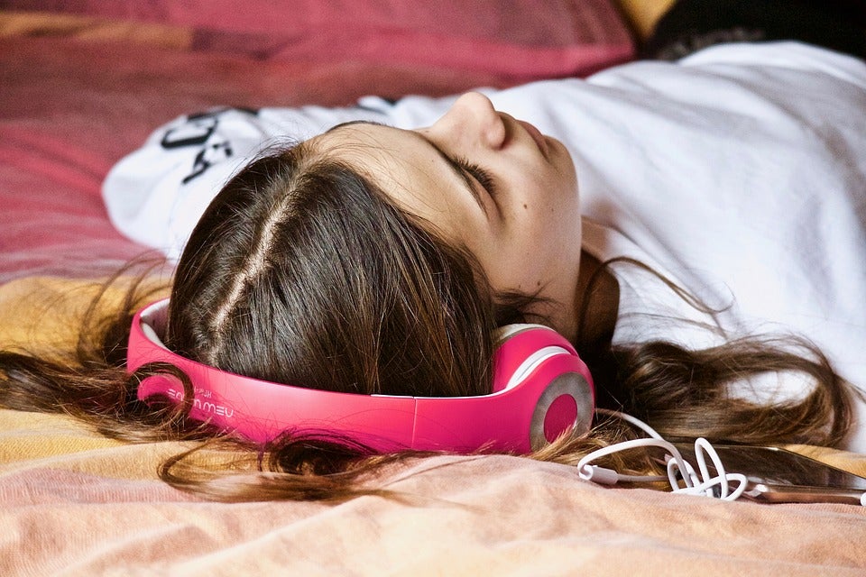 Divulga que algo queda: ¿Por qué se 'pegan' las canciones? Divulga que algo queda: ¿Por qué se 'pegan' las canciones?