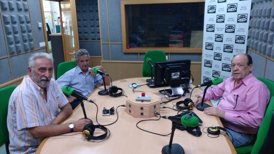 Hoy tenemos tertulia ciudadana. Hablamos de temas de actualidad de la capital gaditana con nuestros amigos Juan Sales, Enrique Huguet y Antonio Fern&aacute;ndez-Repeto. Modera Jos&eacute; Antonio Rivas.