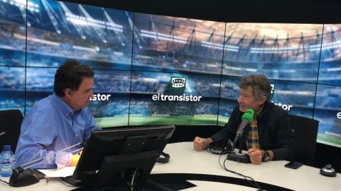 Carlos Soria en los estudios de Onda Cero.