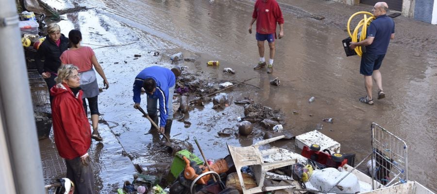Aspecto de una de las calles de Sant Llorenç tras las inundaciones en Mallorca Aspecto de una de las calles de Sant Llorenç tras las inundaciones en Mallorca