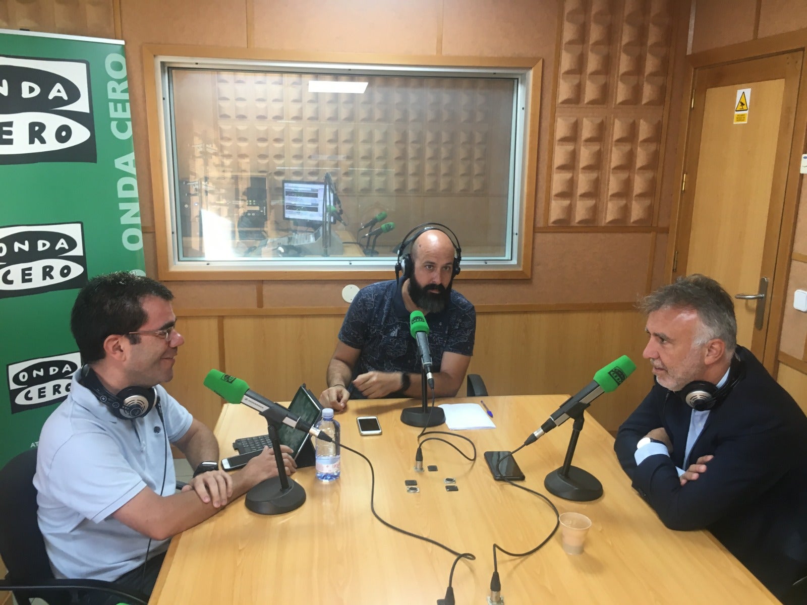 Ángel Víctor Torres, Sec. Regional del PSOE "Cuando se habla de menores inmigrantes hay que ser serios y respetuosos no demagogos" Ángel Víctor Torres, Sec. Regional del PSOE "Cuando se habla de menores inmigrantes hay que ser serios y respetuosos no demagogos"