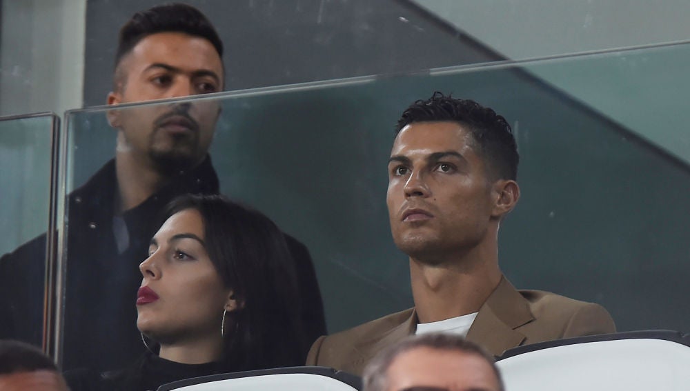 Cristiano Ronaldo, en el palco durante un partido de la Juventus