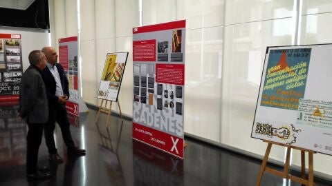 El secretario general de UGT-PV, Ismael S&aacute;ez en la exposici&oacute;n instalada en el centro de congresos de Elche
