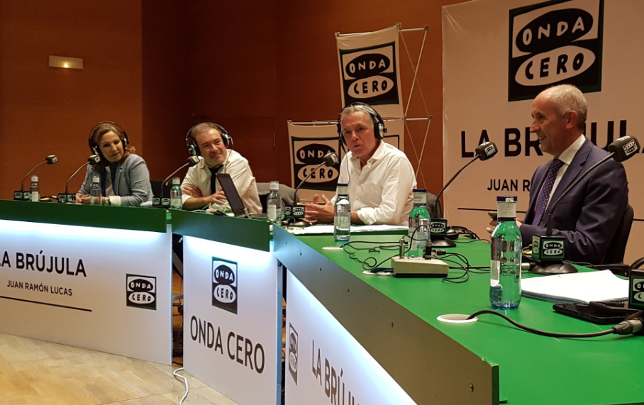 Josu Erkoreka: "Las decisiones que se tomaron en Cataluña el año pasado fueron muy poco ortodoxas desde el punto de vista democrático" Josu Erkoreka: "Las decisiones que se tomaron en Cataluña el año pasado fueron muy poco ortodoxas desde el punto de vista democrático"