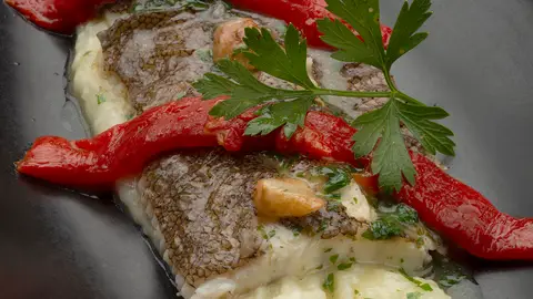 Karlos Arguiñano en tu cocina - Lenguado asado con crema de patatas (Programa 1624) Karlos Arguiñano en tu cocina - Lenguado asado con crema de patatas (Programa 1624)