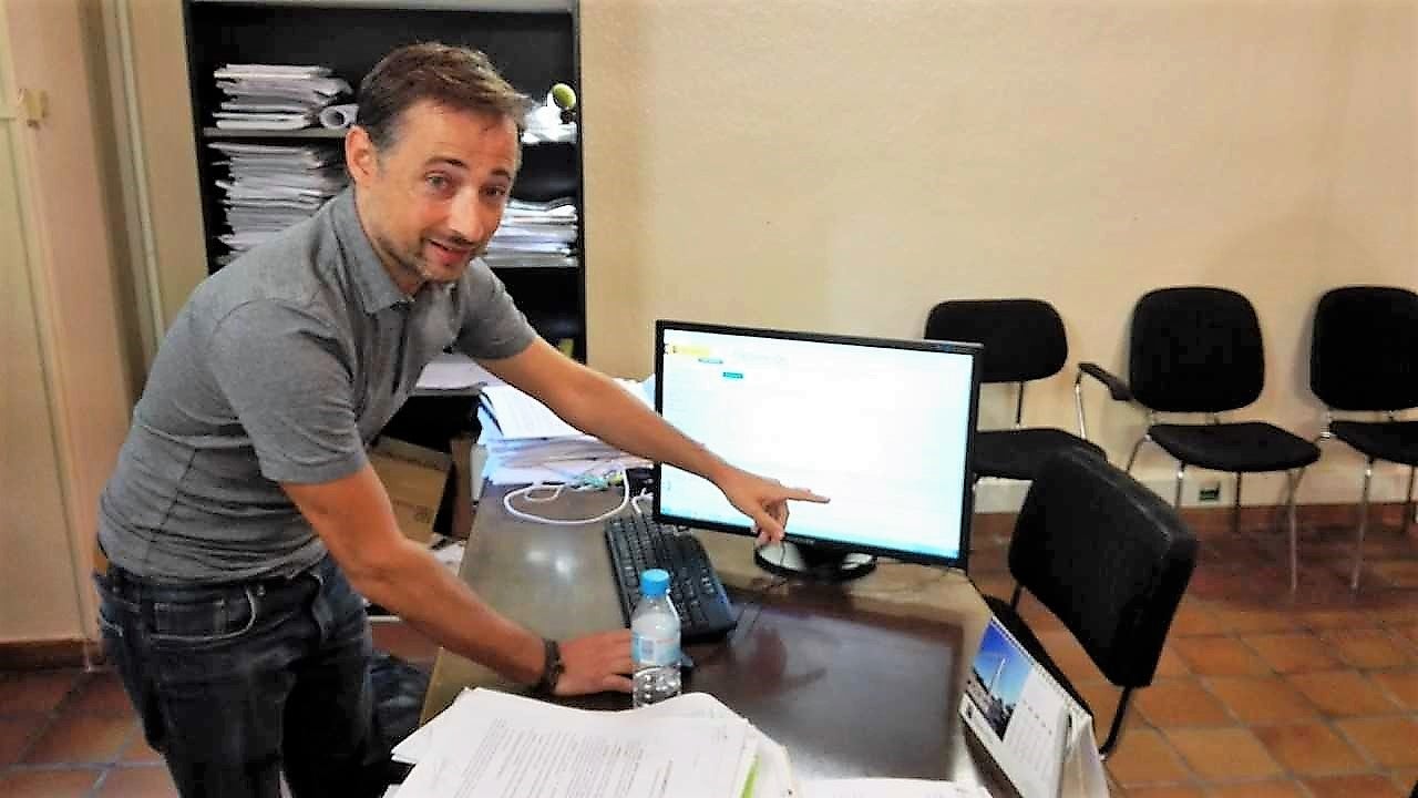 Ilicitanos por Elche denuncia que el tripartito lleva medio año sin dar cuenta de los contratos menores que formaliza Ilicitanos por Elche denuncia que el tripartito lleva medio año sin dar cuenta de los contratos menores que formaliza