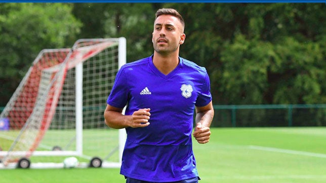 Víctor Camarasa, jugador del Cardiff: "Hazard es uno de los mejores jugadores a los que me he enfrentado" Víctor Camarasa, jugador del Cardiff: "Hazard es uno de los mejores jugadores a los que me he enfrentado"