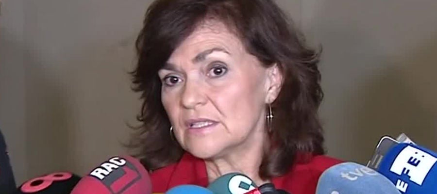 Carmen Calvo habla ante los medios Carmen Calvo habla ante los medios
