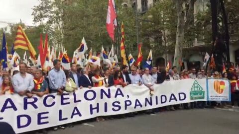 Arranca la manifestaci&oacute;n por la unidad de Espa&ntilde;a en el centro de Barcelona