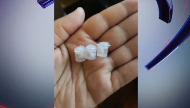 Una niña sale de la guardería drogada y con 3 cápsulas llenas de cocaína Una niña sale de la guardería drogada y con 3 cápsulas llenas de cocaína