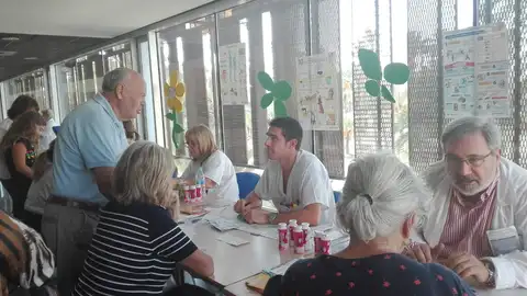 campaña detección osteoporosis Mesas informativas