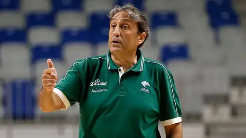 Luis Casimiro, entrenador de Unicaja Luis Casimiro, entrenador de Unicaja