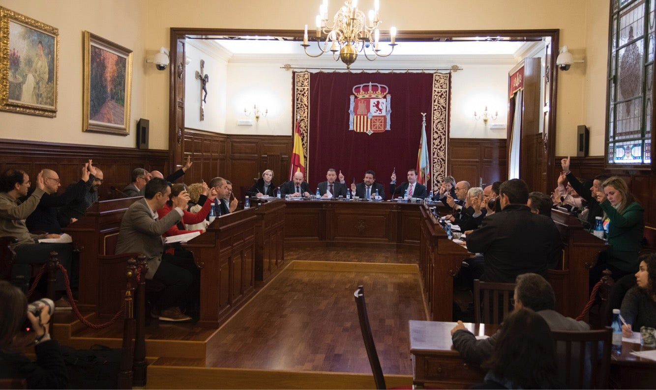 Desestimada la moción de CseM para pagar la rehabilitación del Pablo Herrera con los 300.000€ perdidos por el Ayuntamiento en el Plan 135 Desestimada la moción de CseM para pagar la rehabilitación del Pablo Herrera con los 300.000€ perdidos por el Ayuntamiento en el Plan 135