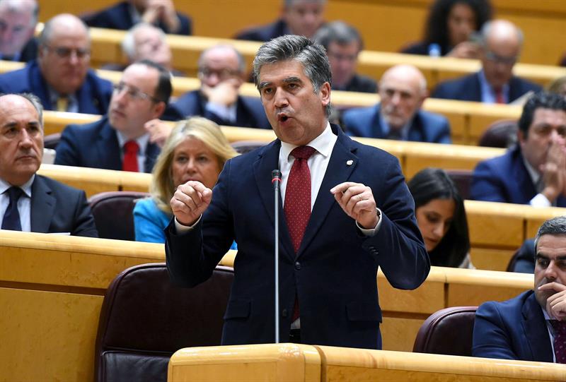 El PP llama a Sánchez "marioneta" de Podemos: "Negociar los Presupuestos en una cárcel es una vergüenza democrática" El PP llama a Sánchez "marioneta" de Podemos: "Negociar los Presupuestos en una cárcel es una vergüenza democrática"