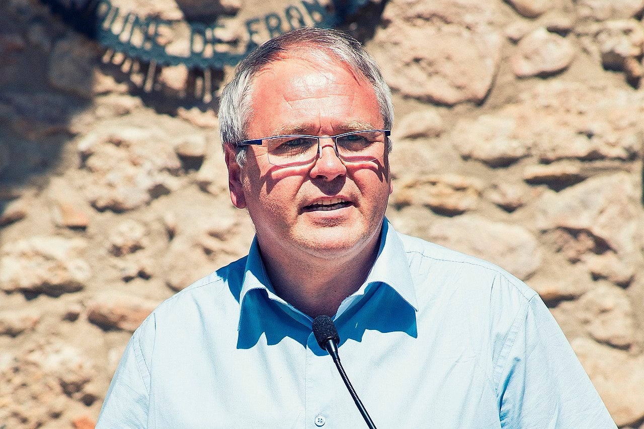 El diputado de Podemos, Felix Alonso, explica en La Brújula por qué proponen que la fiesta nacional sea el 23 de abril El diputado de Podemos, Felix Alonso, explica en La Brújula por qué proponen que la fiesta nacional sea el 23 de abril