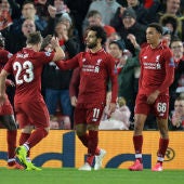 Shaqiri, Mané y Salah celebran un gol ante el Estrella Roja