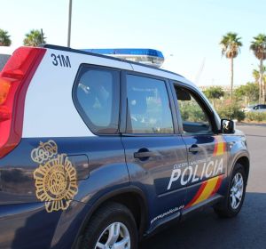 Imagen de archivo de un coche de la Policía Nacional Imagen de archivo de un coche de la Policía Nacional