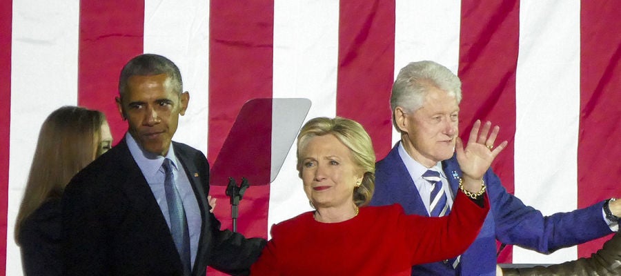 Barack Obama con Hillary y Bill Clinton Barack Obama con Hillary y Bill Clinton