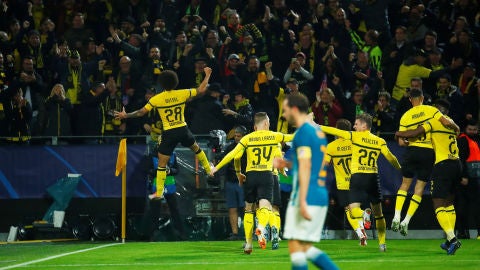 Los jugadores del Borussia Dortmund celebran un gol ante el Atl&eacute;tico