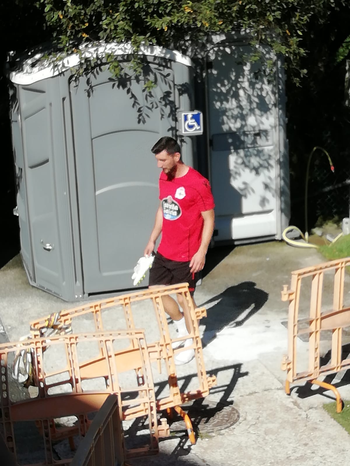 Quique González pide mirarse al ombligo y el Dépor no recurrirá la sanción a Borja Valle Quique González pide mirarse al ombligo y el Dépor no recurrirá la sanción a Borja Valle