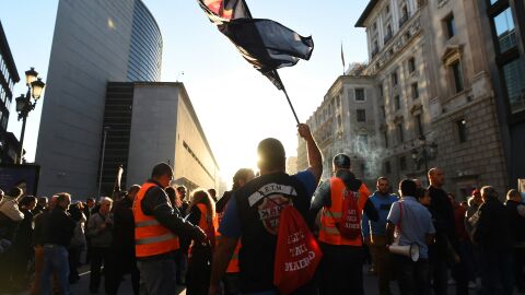 Miles de taxistas se manifiestan en Madrid