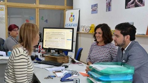 Concejales de Cs Elche en la sede de la Asociaci&oacute;n Alicantina de Familias Numerosas