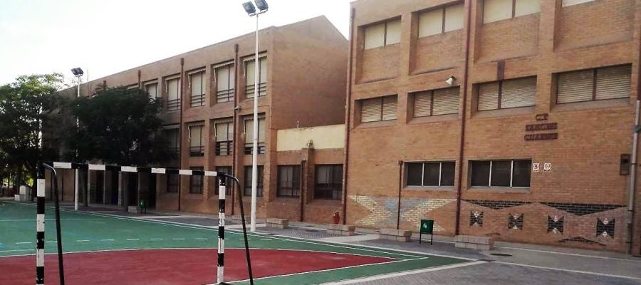 Colegio Público Sanchís Guarner de Elche. Colegio Público Sanchís Guarner de Elche.