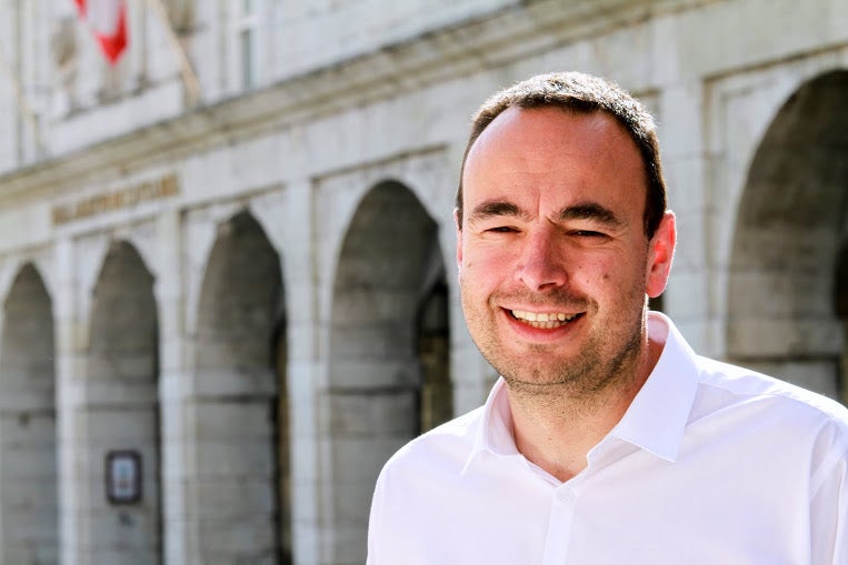 José Ramón Blanco anuncia a los grupos parlamentarios que asistirá a los plenos en los que se voten asuntos importantes José Ramón Blanco anuncia a los grupos parlamentarios que asistirá a los plenos en los que se voten asuntos importantes