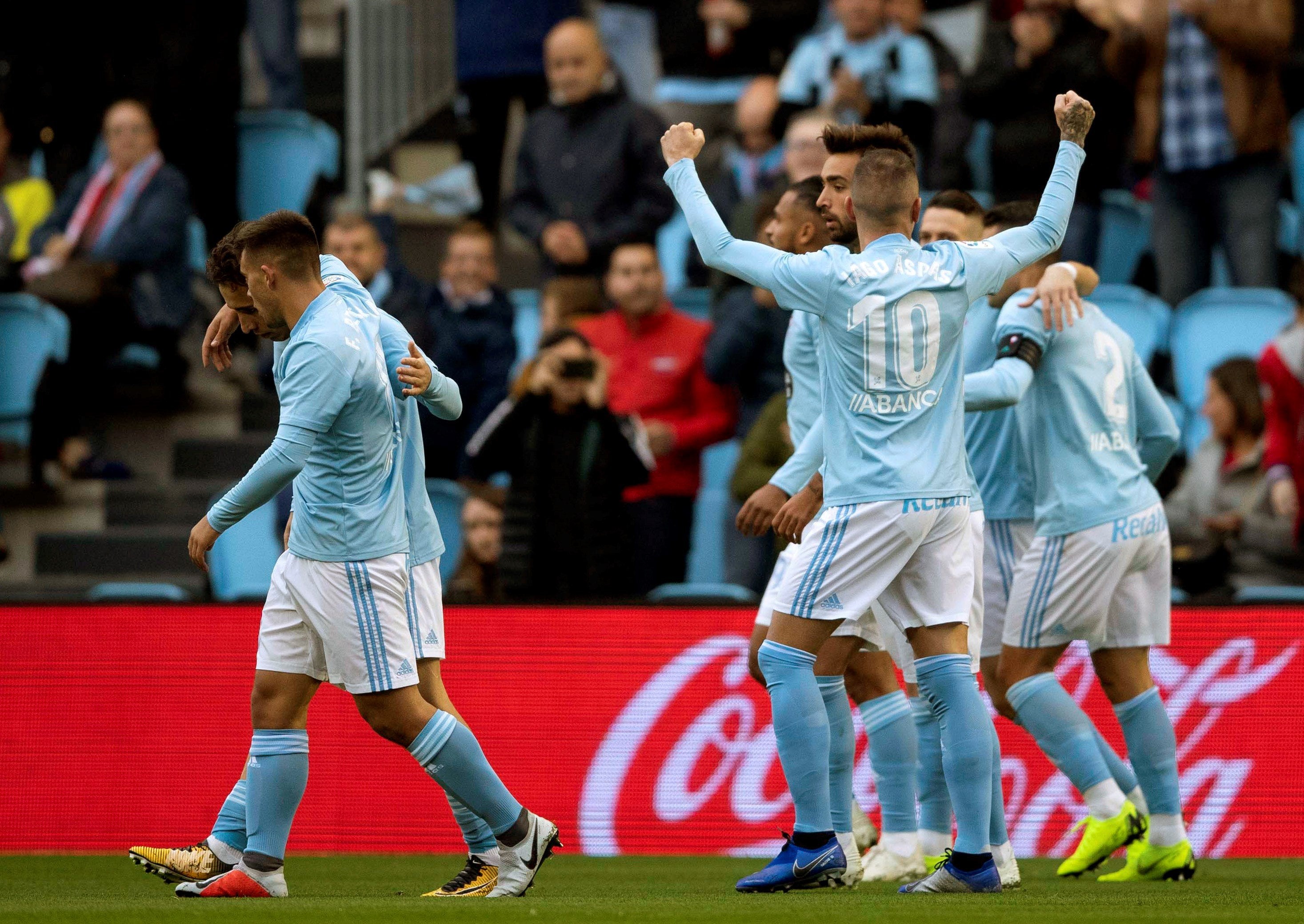 Iago Aspas, con un triplete, salva a Antonio Mohamed Iago Aspas, con un triplete, salva a Antonio Mohamed