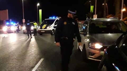 Control nocturno de la Polic&iacute;a Local de Elche